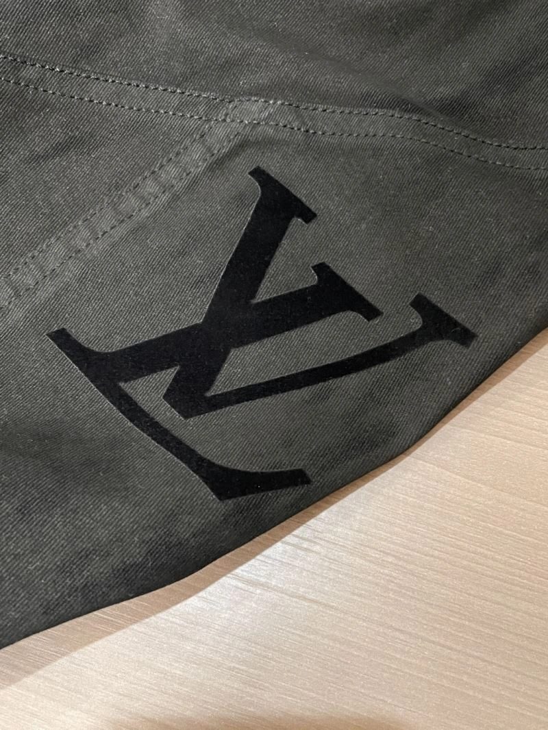 Louis Vuitton T-Shirts WaterResistant 135378