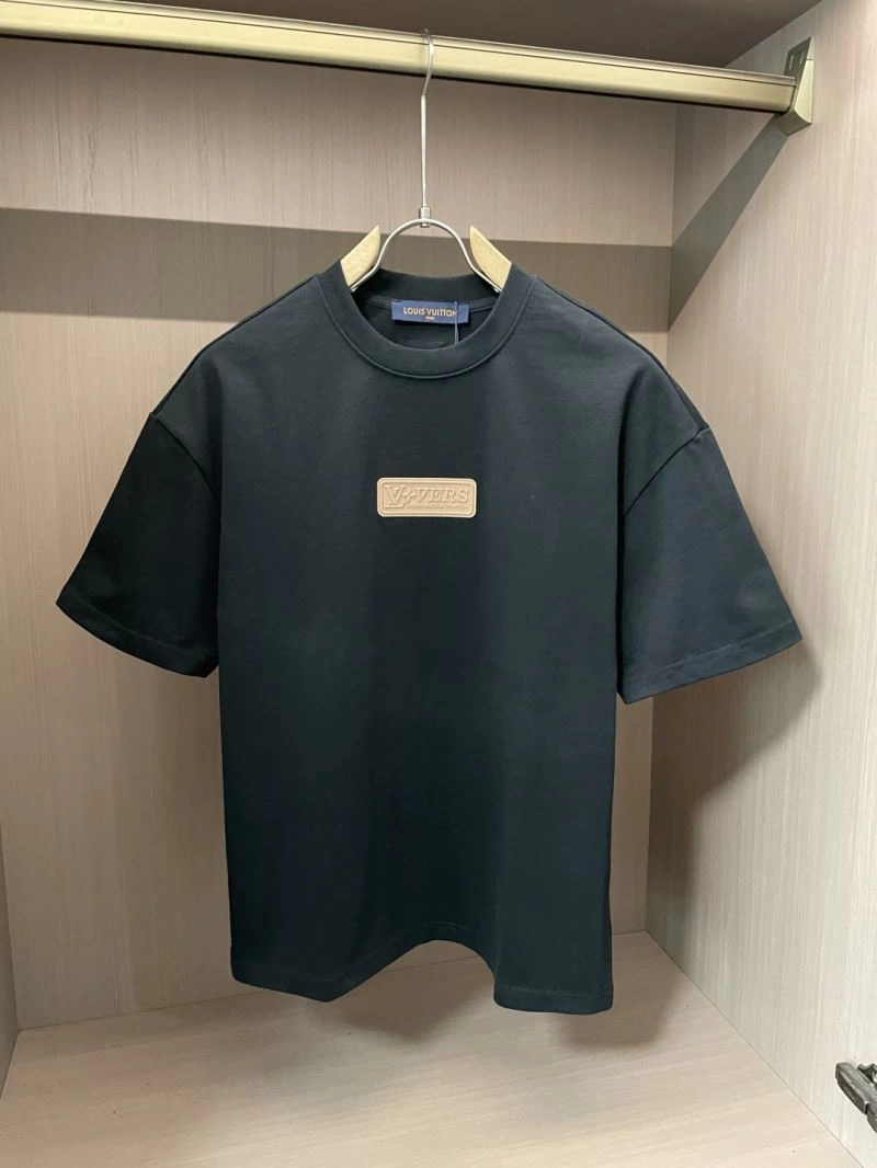 Supportive Louis Vuitton T-Shirts 135387