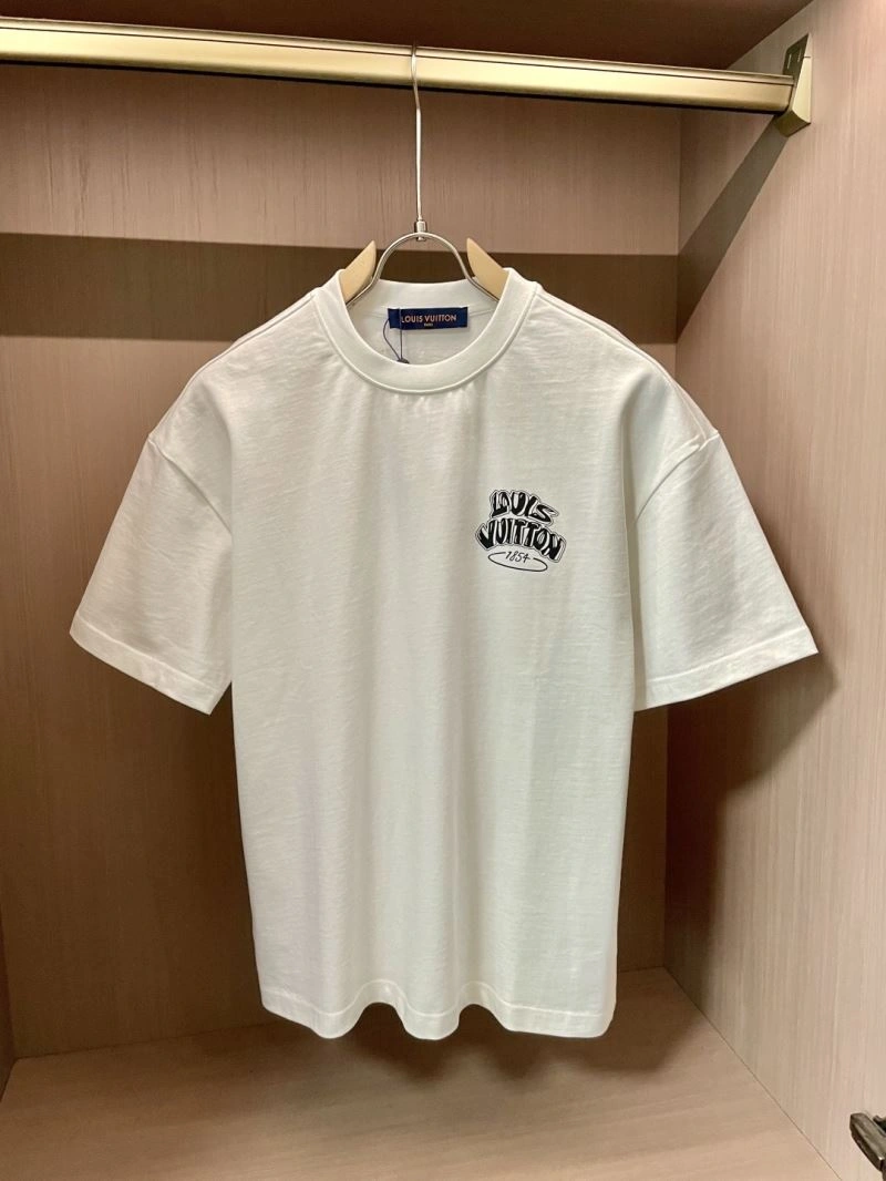 Bright Louis Vuitton T-Shirts 135349