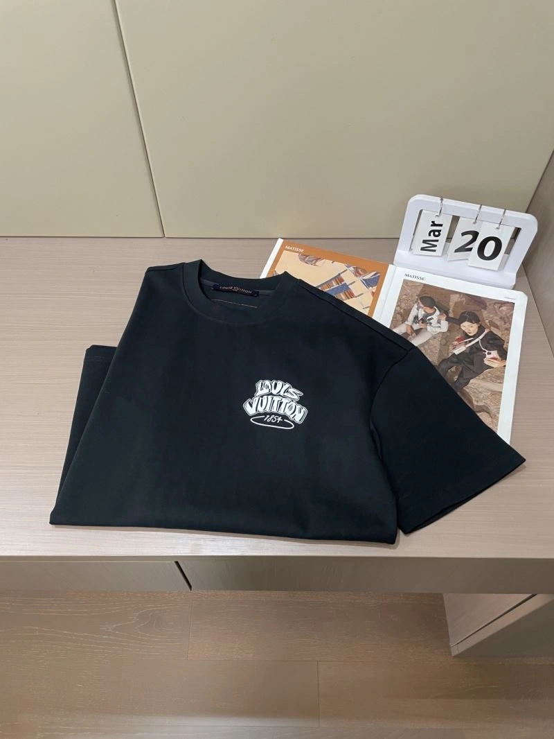 Bright Louis Vuitton T-Shirts 135349