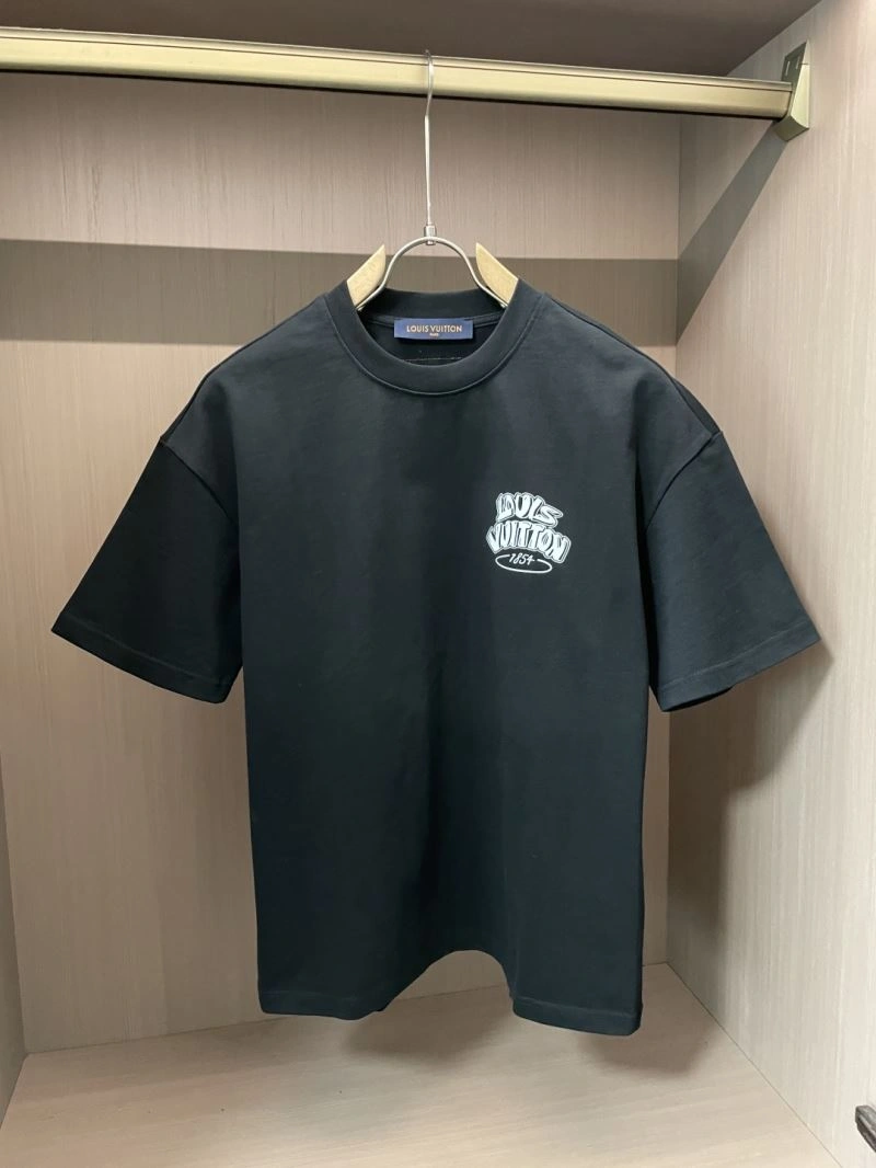 Bright Louis Vuitton T-Shirts 135349