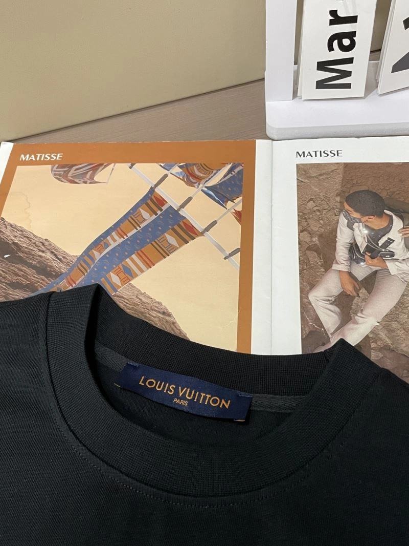 Bright Louis Vuitton T-Shirts 135349