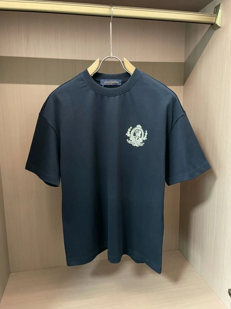 Louis Vuitton T-Shirts Flexible 135347