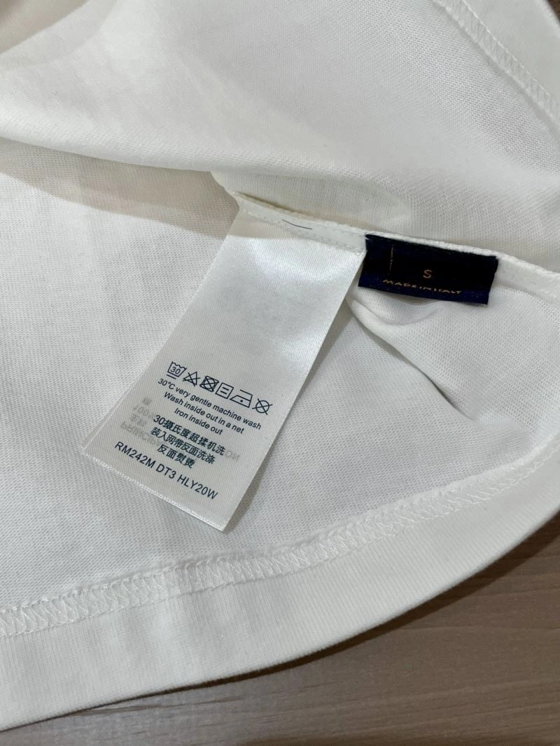 Louis Vuitton T-Shirts Flexible 135347