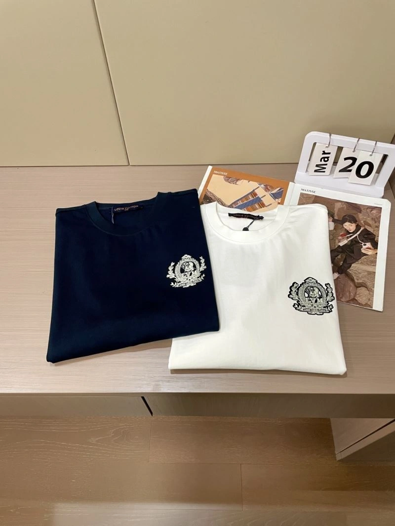 Louis Vuitton T-Shirts Flexible 135347