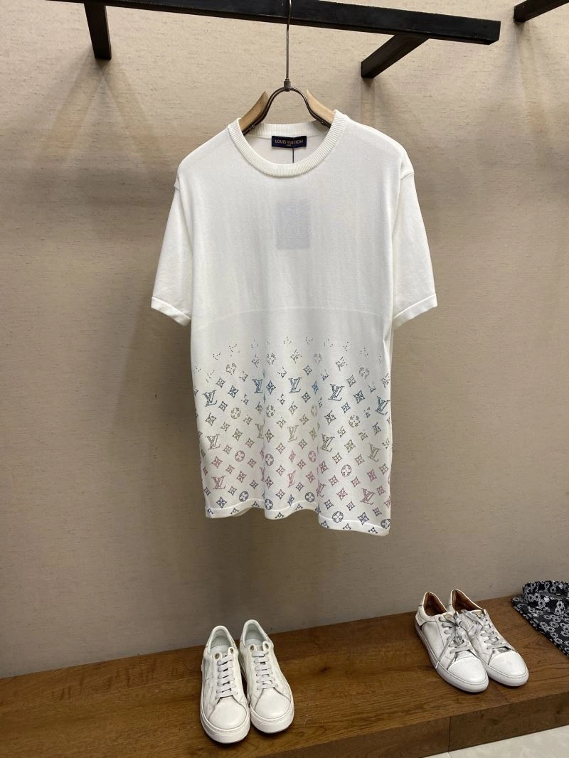 Sophisticated Louis Vuitton T-Shirts 135348