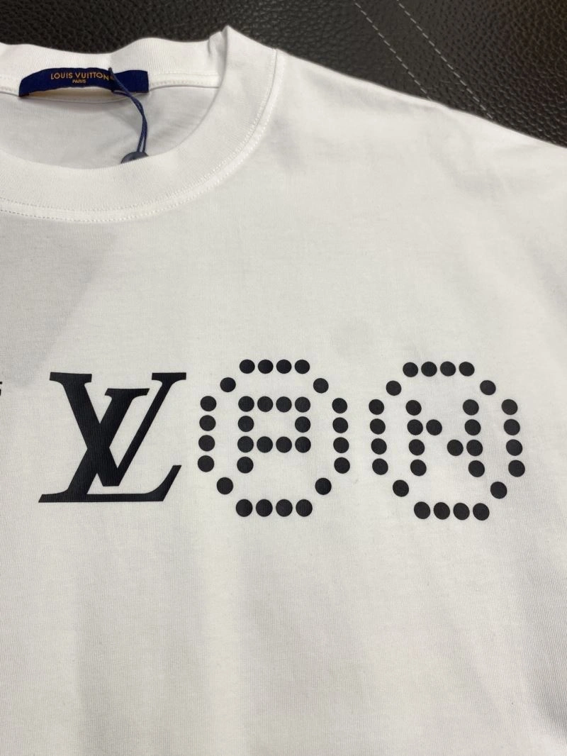 Louis Vuitton T-Shirts Neat 135344
