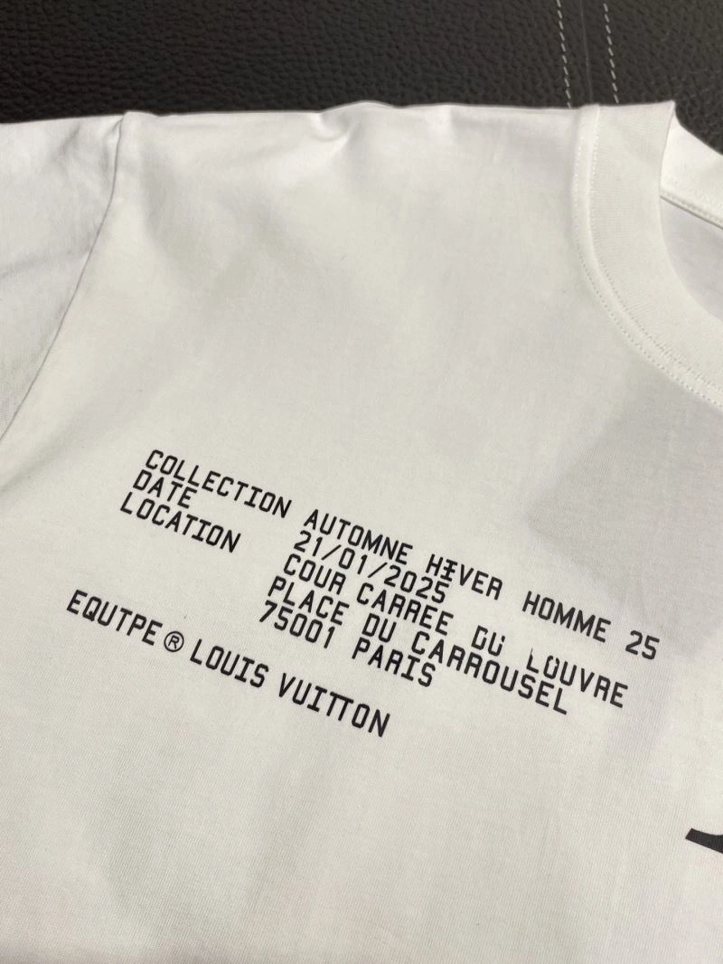 Louis Vuitton T-Shirts Neat 135344