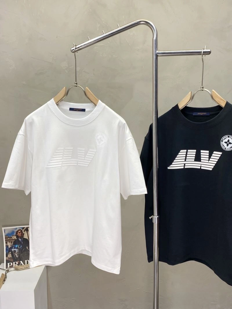 Louis Vuitton T-Shirts WeatherProof 135331