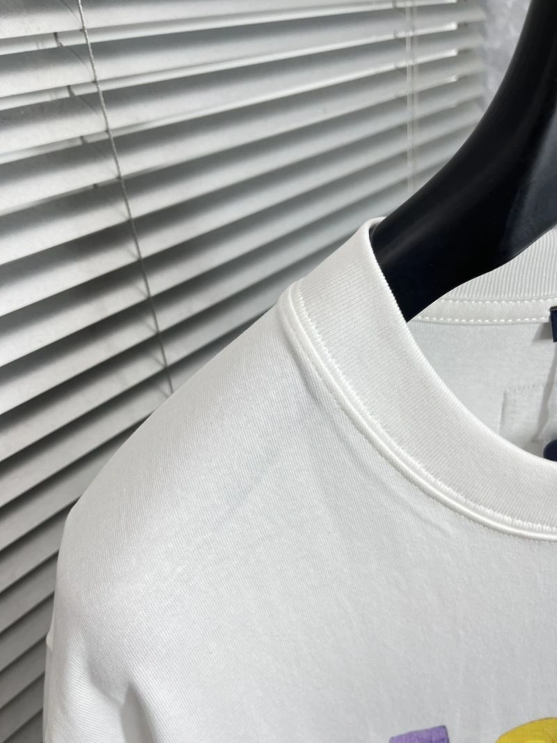 Original Louis Vuitton T-Shirts 135323