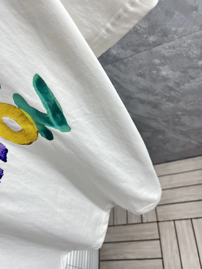 Original Louis Vuitton T-Shirts 135323