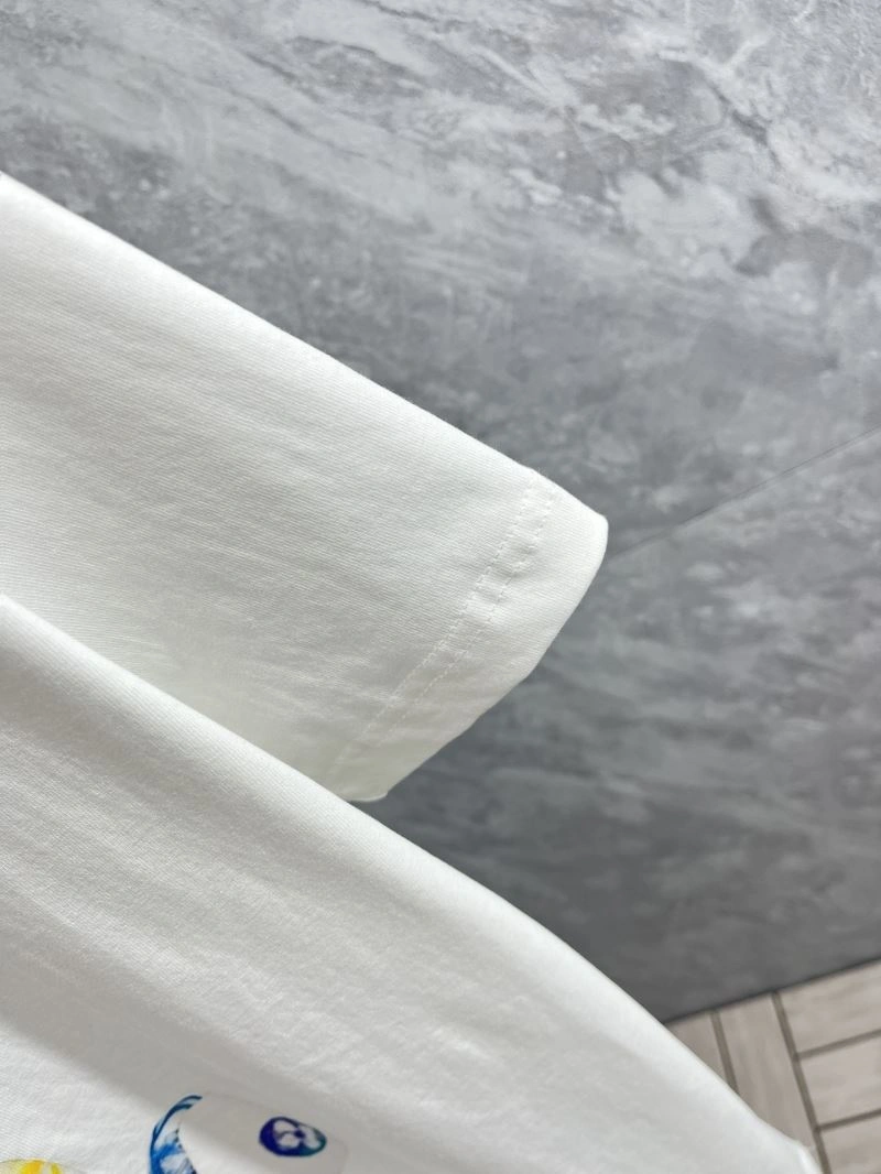 Durable Louis Vuitton T-Shirts 135322