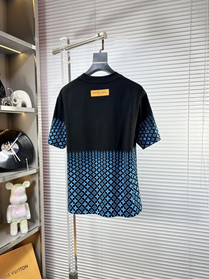 Louis Vuitton T-Shirts Durable 135319