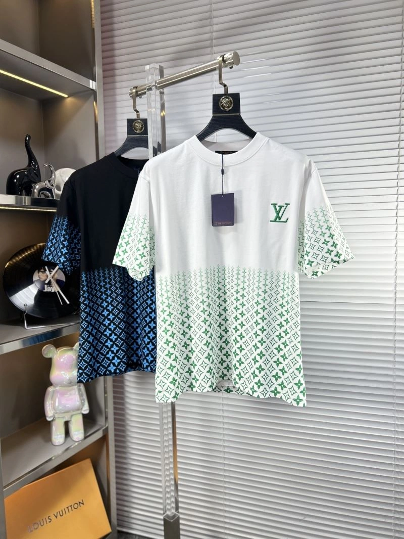 Louis Vuitton T-Shirts Durable 135319