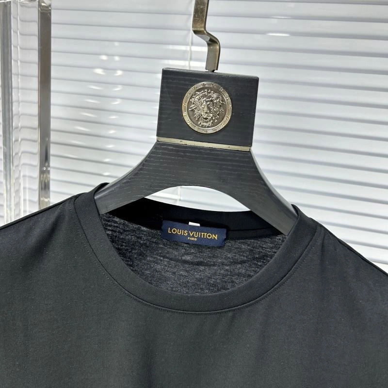 Louis Vuitton T-Shirts TechFriendly 135333