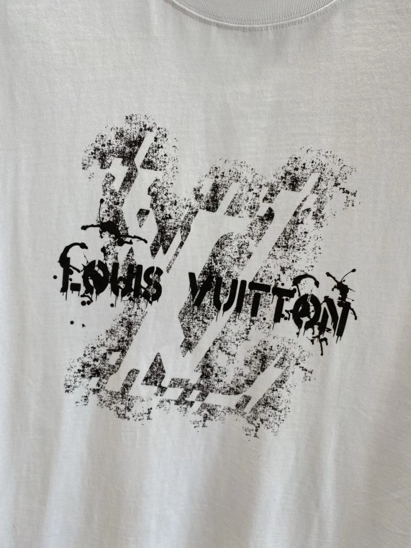 Louis Vuitton T-Shirts Neat 135315