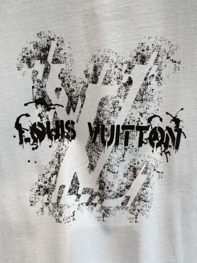 Louis Vuitton T-Shirts Neat 135315