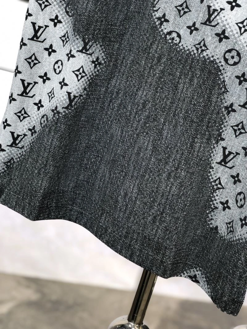 Louis Vuitton T-Shirts SmoothTexture 135330