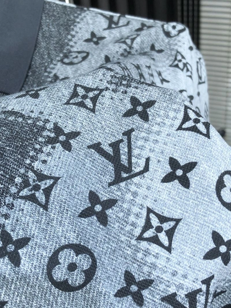 Louis Vuitton T-Shirts SmoothTexture 135330