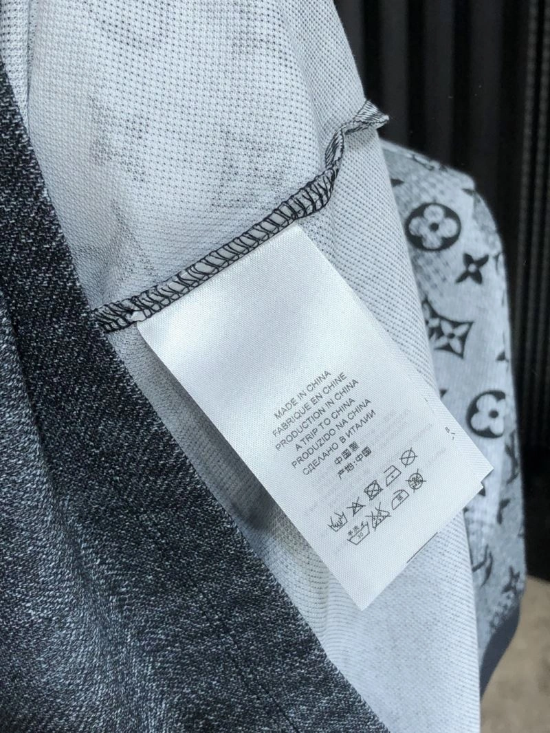 Louis Vuitton T-Shirts SmoothTexture 135330