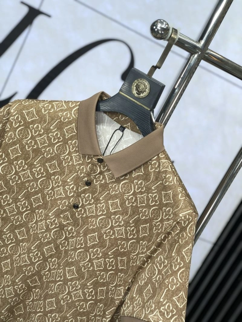 Louis Vuitton T-Shirts Versatile 135337
