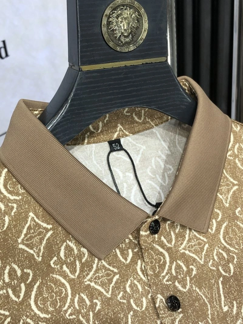 Louis Vuitton T-Shirts Versatile 135337