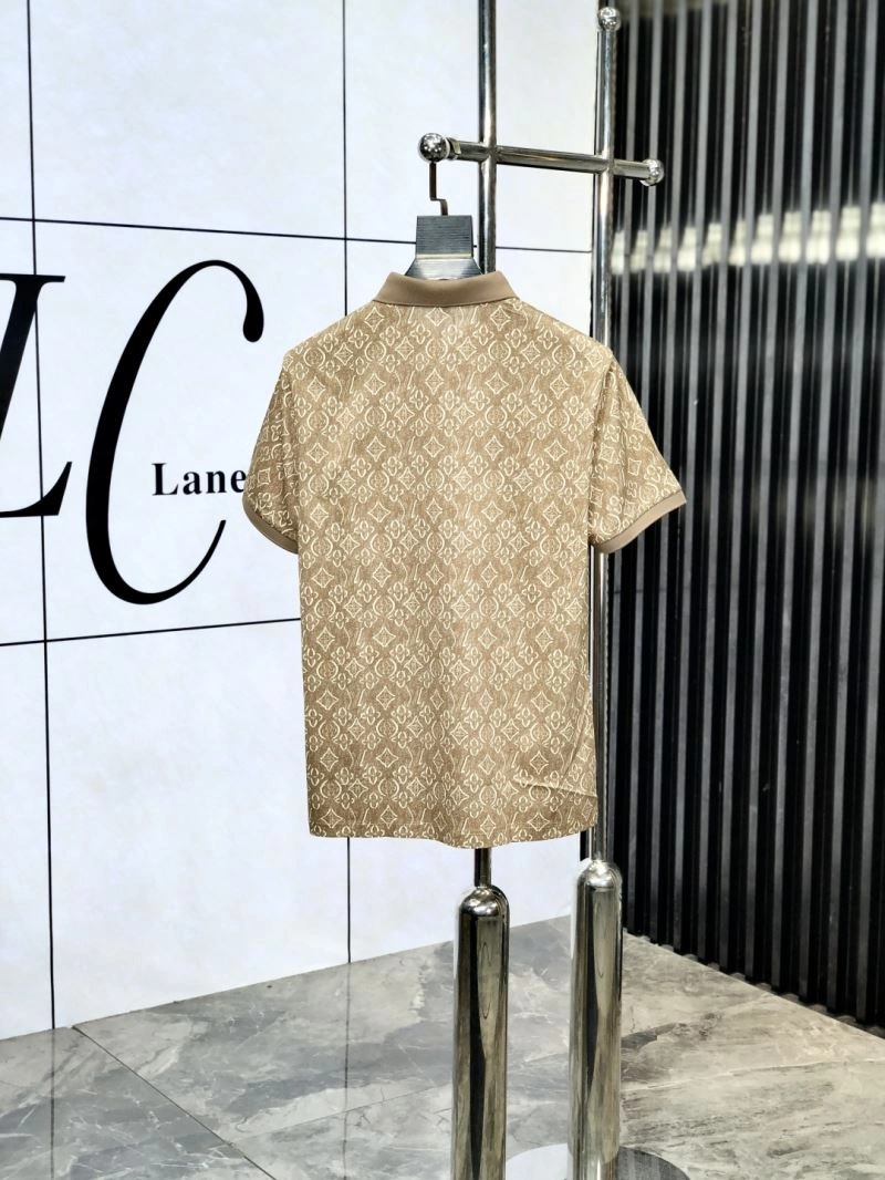 Louis Vuitton T-Shirts Versatile 135337