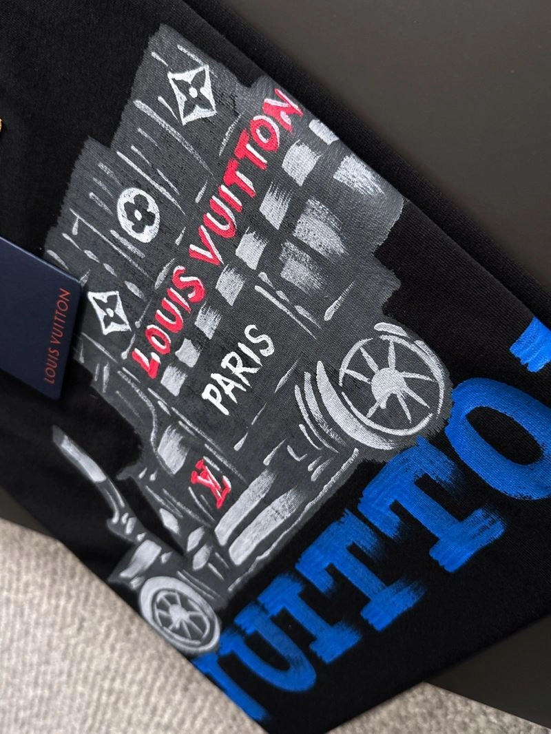 Louis Vuitton T-Shirts Trendy 135335