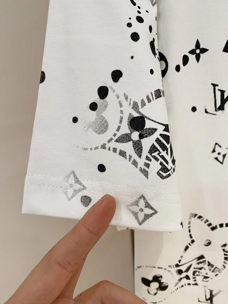 TimelessDesign Louis Vuitton T-Shirts 135318