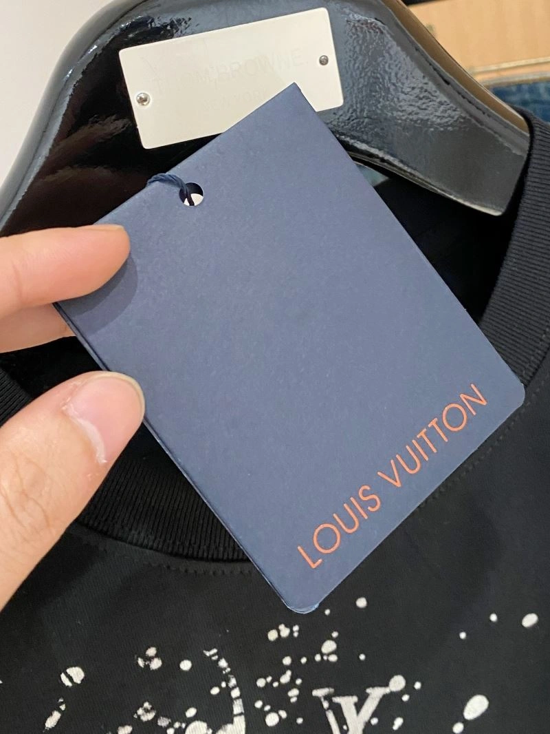 Louis Vuitton T-Shirts Unique 135340