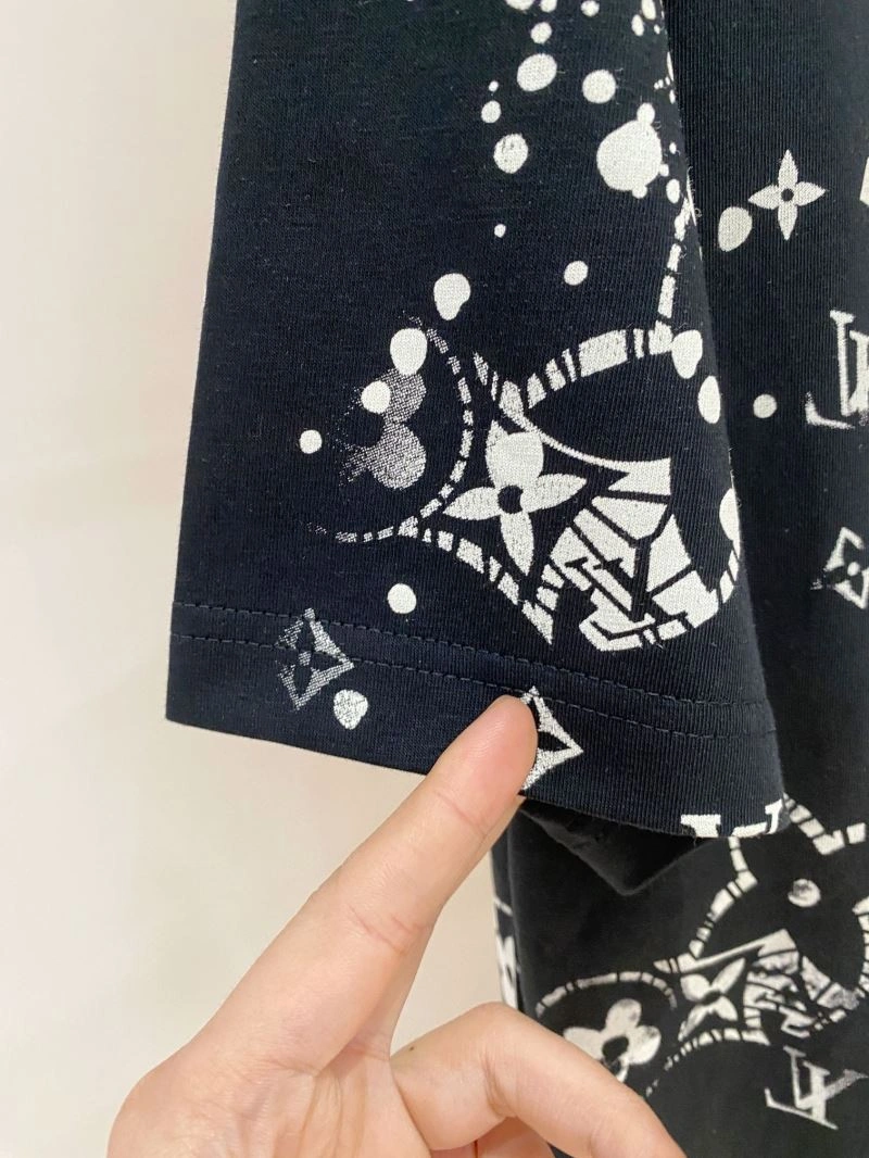 Louis Vuitton T-Shirts Unique 135340