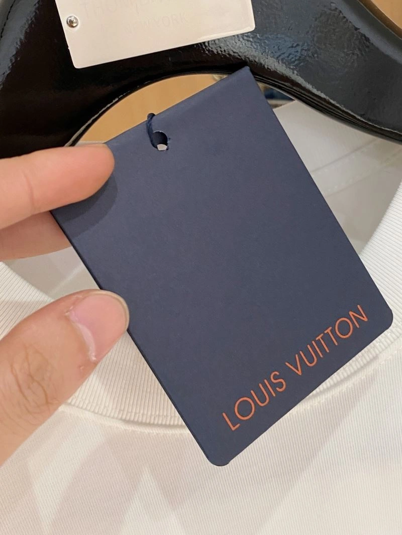 Louis Vuitton T-Shirts Affordable 135313