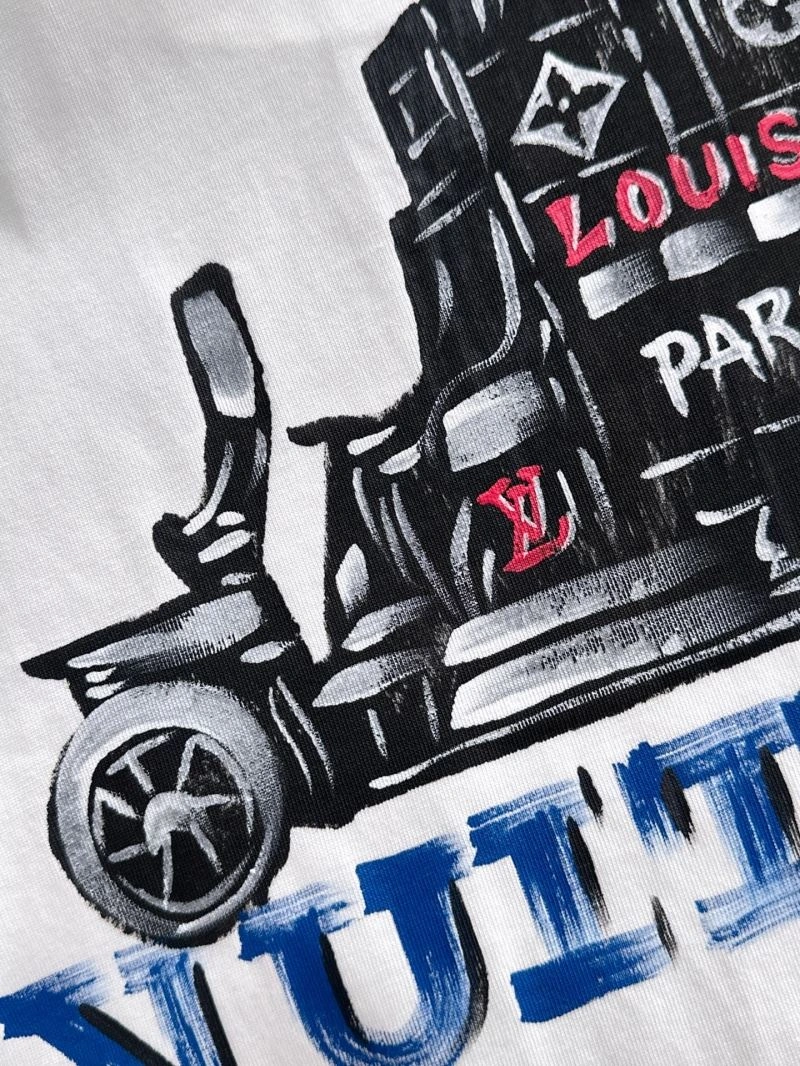 Louis Vuitton T-Shirts Versatile 135314