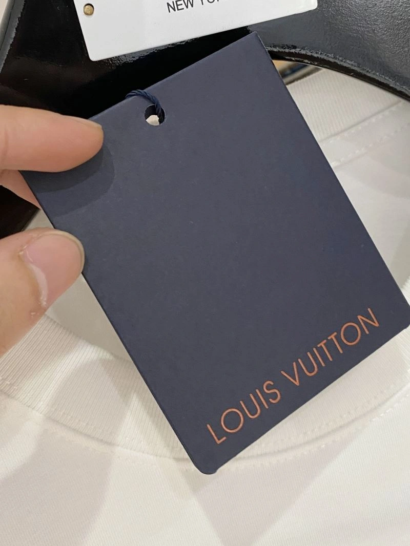 EasyCare Louis Vuitton T-Shirts 135311