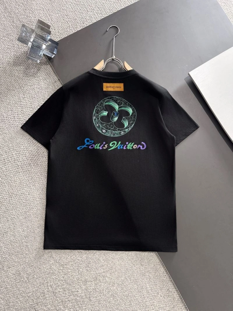 Louis Vuitton T-Shirts Modern 135306