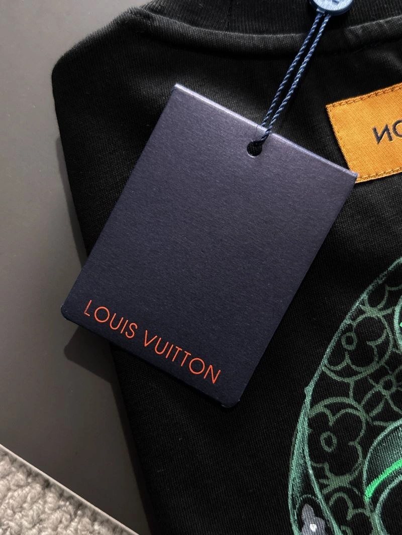 Louis Vuitton T-Shirts Modern 135306