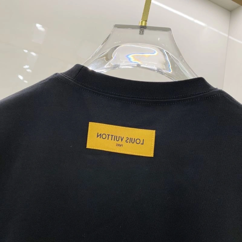 Louis Vuitton T-Shirts Cozy 135307