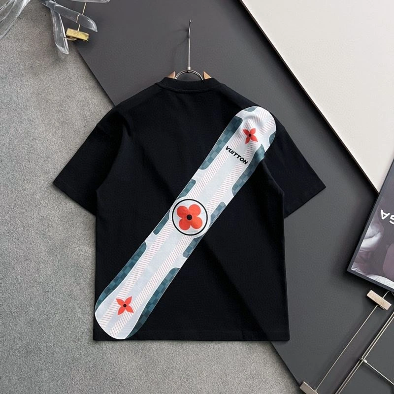 Louis Vuitton T-Shirts Comfortable 135303