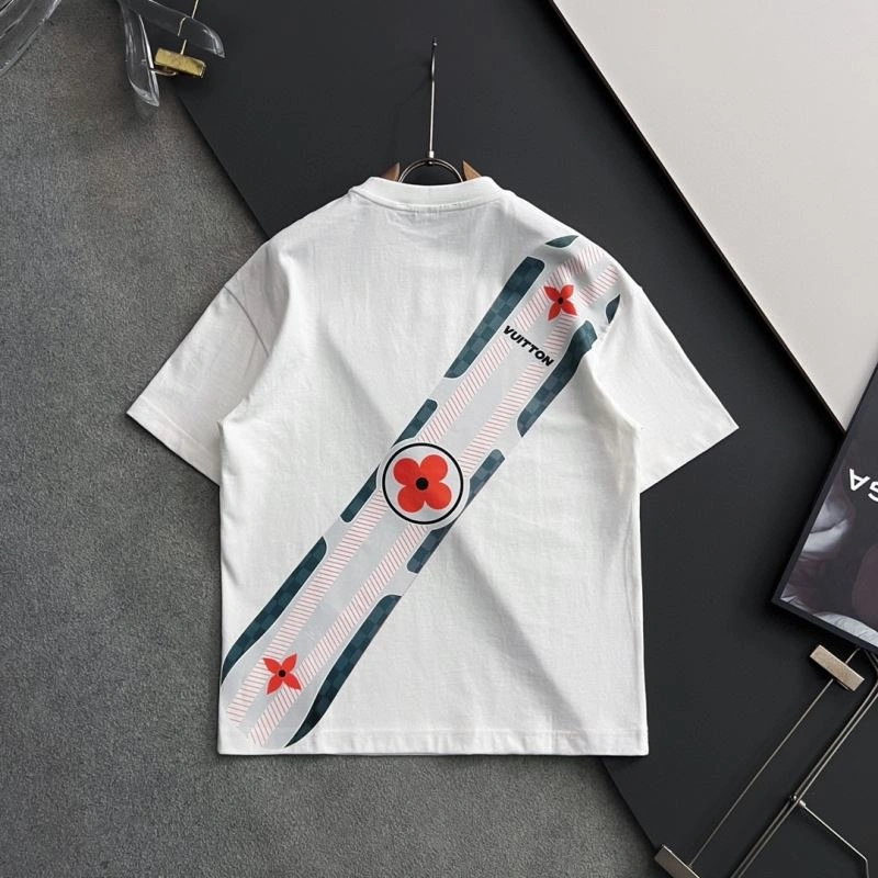 Louis Vuitton T-Shirts Comfortable 135303