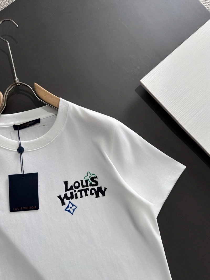Louis Vuitton T-Shirts QuickDry 135302