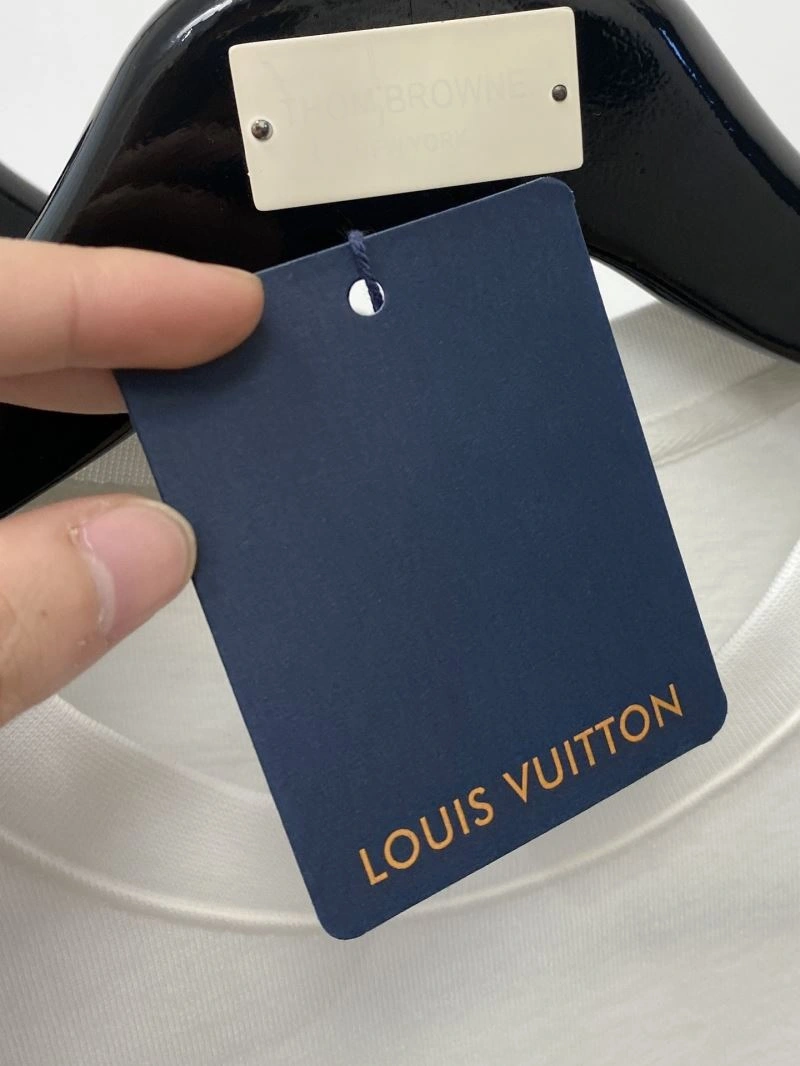 Louis Vuitton T-Shirts Effortless 135298