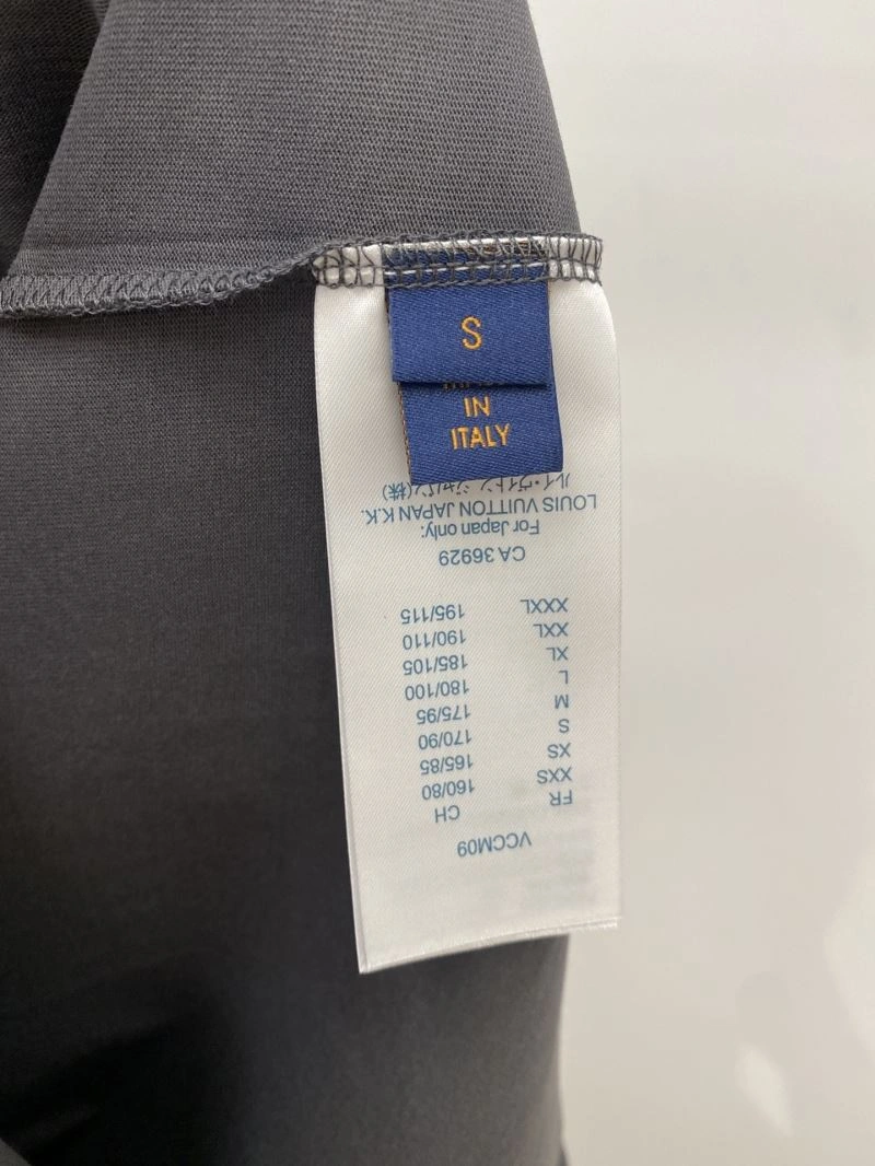 ZipUp Louis Vuitton T-Shirts 135281
