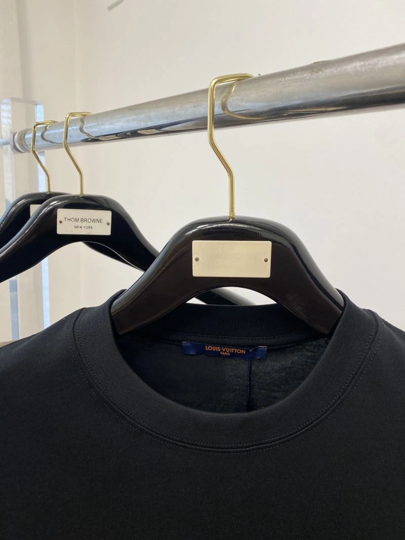Packable Louis Vuitton T-Shirts 135280