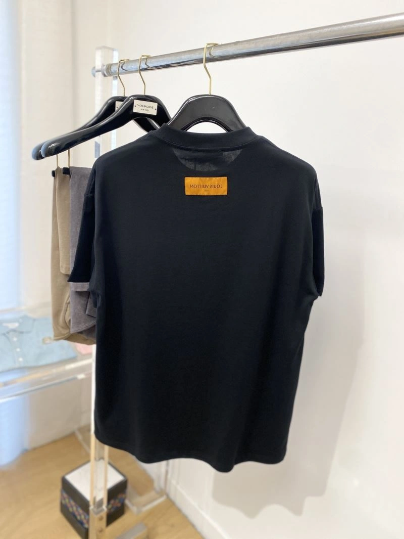 Packable Louis Vuitton T-Shirts 135280