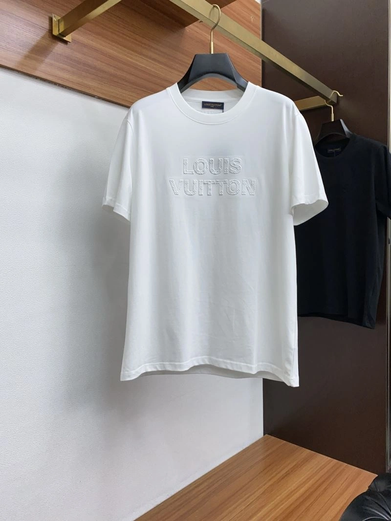 Louis Vuitton T-Shirts Durable 135286