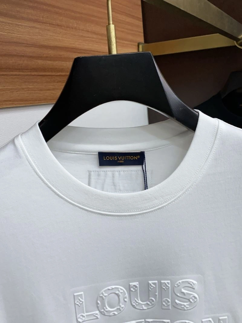 Louis Vuitton T-Shirts Durable 135286