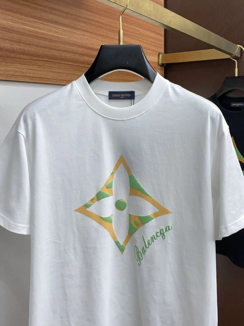 Stretchable Louis Vuitton T-Shirts 135301