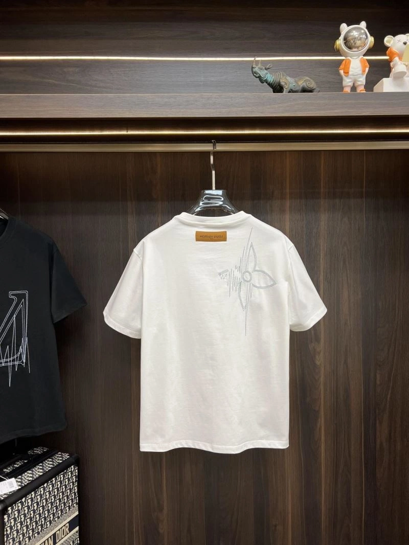 FreshLook Louis Vuitton T-Shirts 135295