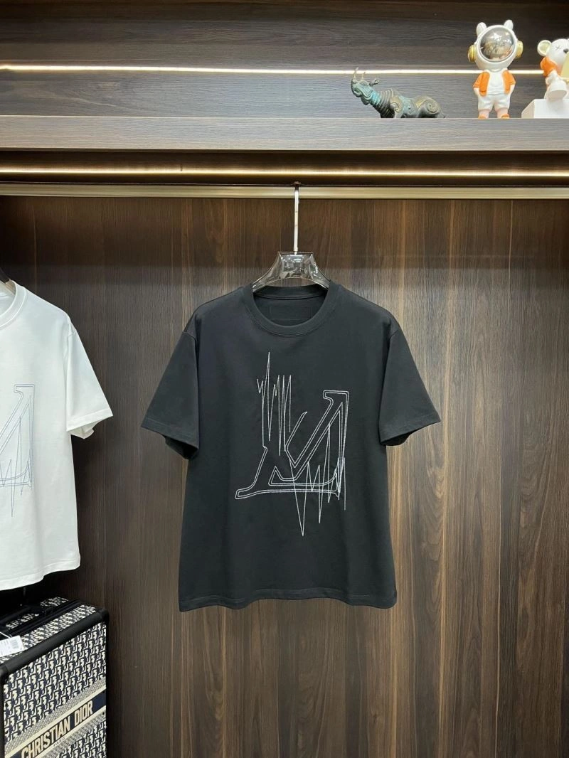 Louis Vuitton T-Shirts Modern 135290