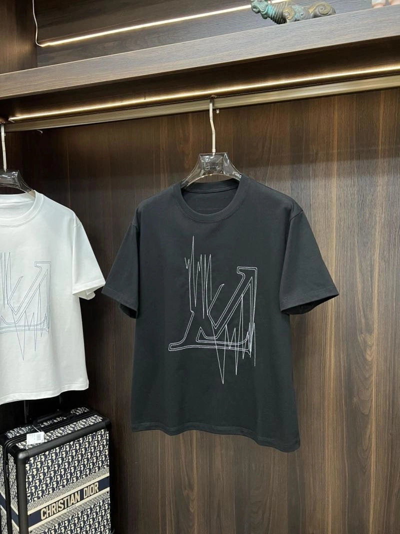 Louis Vuitton T-Shirts Modern 135290